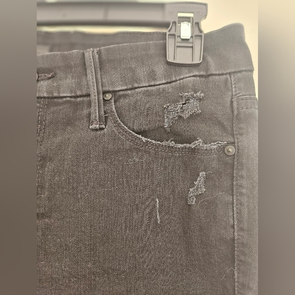 MOTHER Looker Ankle Fray Jeans - Picture 4 of 16